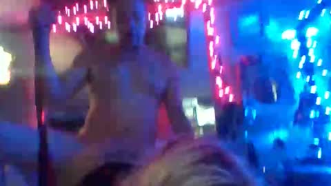 Joey  Amy online show from November 7, 2025, 9:09 am