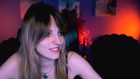 jose_fairy online show from November 19, 2025, 10:15 am