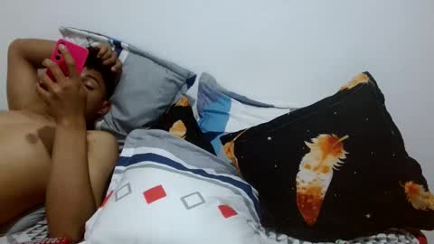 Snapshot of jose_ruiz1 chatting on March 10, 2025, 3:01 am jose y carolina online show from March 10, 2025, 3:01 am