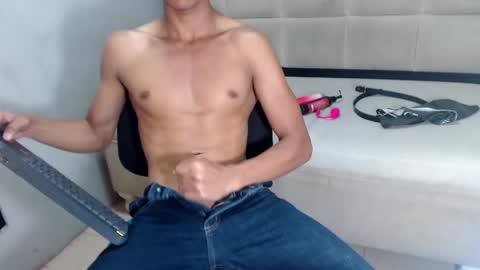 jose_sexycumm online show from January 28, 2025, 11:07 pm