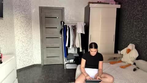 Eli online show from April 18, 2026, 11:03 am