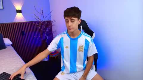 Joselo online show from January 1, 2025, 11:18 pm