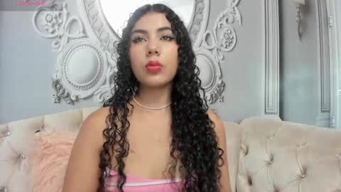 Snapshot of joselyn_sexy_ chatting on February 25, 2025, 9:46 pm Katalina online show from February 25, 2025, 9:46 pm
