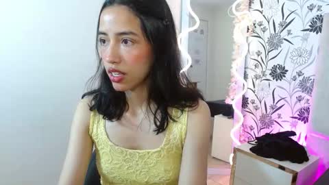 Joselyn  online show from December 18, 2025, 12:00 pm