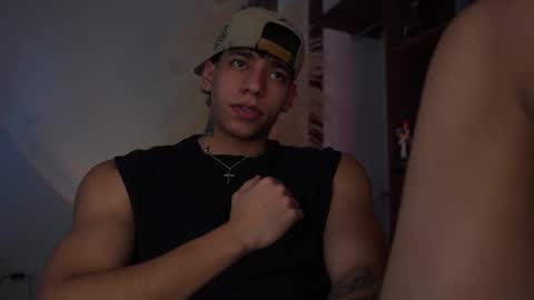 Josep online show from November 11, 2025, 7:25 pm