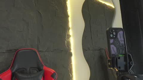 JOSEPH  online show from April 25, 2026, 1:41 pm