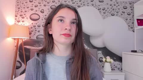 Josephine online show from April 28, 2026, 12:32 pm