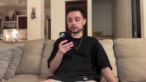 josezaens_ online show from September 21, 2025, 9:55 am