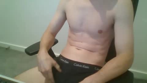 josh_aust online show from April 9, 2026, 2:22 pm