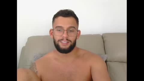 josh_xo online show from July 23, 2026, 6:28 pm