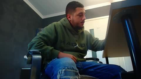 JoshKnight online show from September 19, 2025, 4:47 am