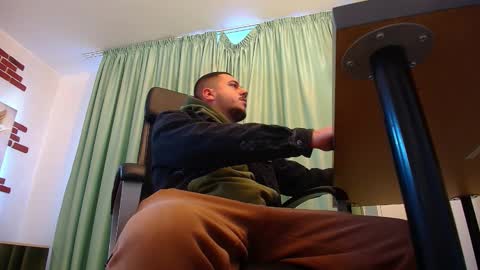 JoshKnight online show from September 28, 2025, 5:46 am