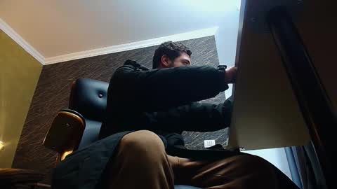 JoshKnight online show from November 27, 2025, 6:37 am