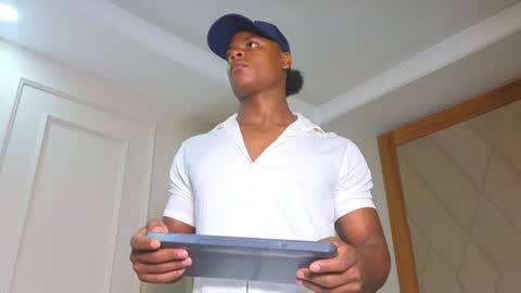 Snapshot of joshloganx chatting on December 23, 2024, 3:01 pm joshloganx online show from December 23, 2024, 3:01 pm