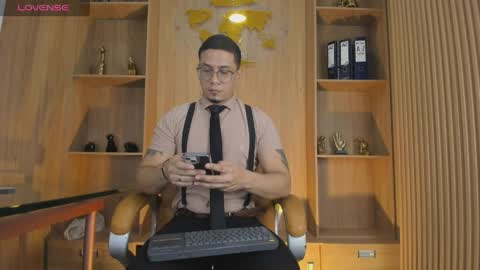 joshmiller___ online show from May 16, 2026, 6:50 pm