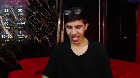 joshua_saenz_ online show from June 6, 2026, 7:51 pm