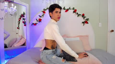 Joshua Sanz  online show from October 4, 2025, 3:48 am