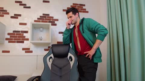 JoshuaGael online show from December 5, 2024, 9:50 am