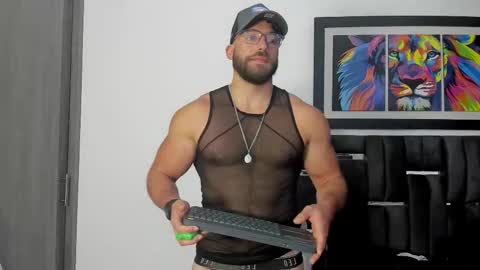 Snapshot of joshualyon chatting on December 22, 2025, 7:55 pm Joshua The Lion online show from December 22, 2025, 7:55 pm