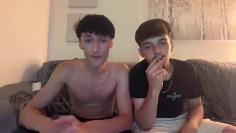 Snapshot of josjoseik chatting on May 22, 2026, 10:48 pm MorbosoMaximo online show from May 22, 2026, 10:48 pm