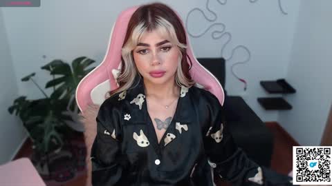 josephine   independent model    online show from December 9, 2024, 2:34 am