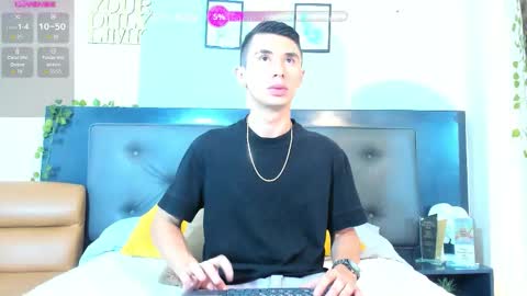 Jota Stivens online show from November 19, 2025, 11:43 am