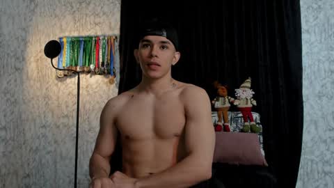 Im Jouliano online show from December 12, 2024, 10:52 pm