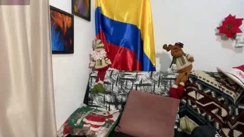 Im Jouliano online show from December 14, 2025, 10:47 pm