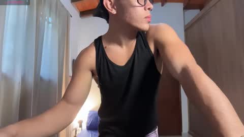 Snapshot of joulianogreco1 chatting on February 6, 2026, 10:24 pm Im Jouliano online show from February 6, 2026, 10:24 pm