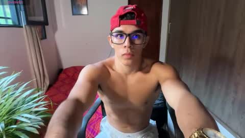 Snapshot of joulianogreco1 chatting on March 7, 2026, 10:40 pm Im Jouliano online show from March 7, 2026, 10:40 pm