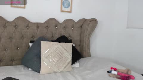 joy__smiht online show from December 11, 2024, 12:44 pm