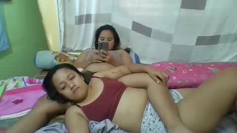 joy_esmeralda2345 online show from May 19, 2026, 1:56 am
