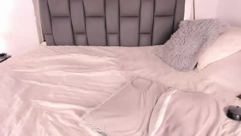 Snapshot of joyce_park_ chatting on December 12, 2024, 9:48 pm Tell me Kathe online show from December 12, 2024, 9:48 pm