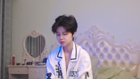 joycekay online show from December 4, 2025, 10:24 am