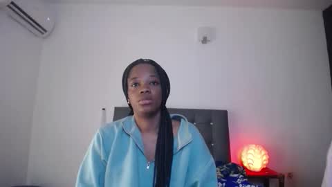 joycelove25 online show from January 13, 2026, 11:37 am