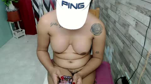 Snapshot of joycum_xxx chatting on December 22, 2024, 4:17 am JOY in your heart online show from December 22, 2024, 4:17 am