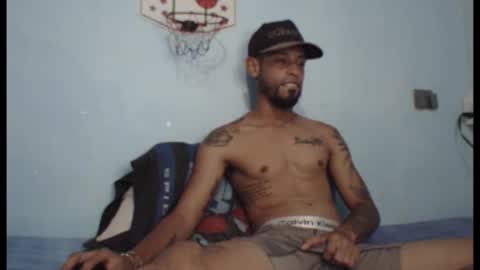 jpineda97 online show from June 10, 2026, 8:52 pm