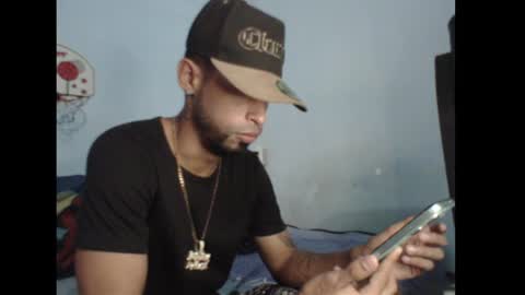 jpineda97 online show from June 11, 2026, 5:22 pm