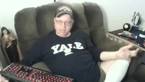 jpmel99 online show from October 18, 2025, 10:10 pm