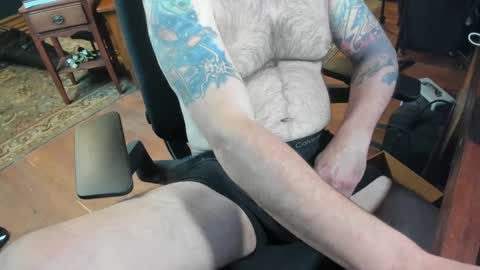 jsimon04 online show from December 26, 2024, 4:36 pm