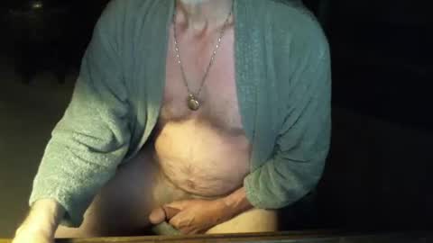 jt335577 online show from May 19, 2026, 3:57 am