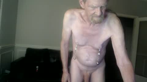 jtull52 online show from June 21, 2026, 2:58 am
