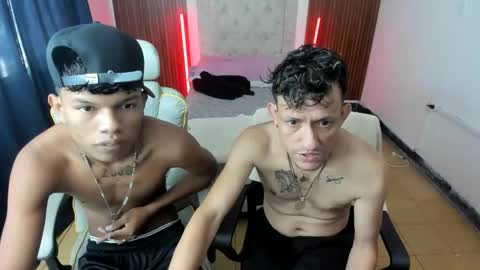 Snapshot of juan_and_luke chatting on February 26, 2026, 1:32 pm juan_and_luke online show from February 26, 2026, 1:32 pm