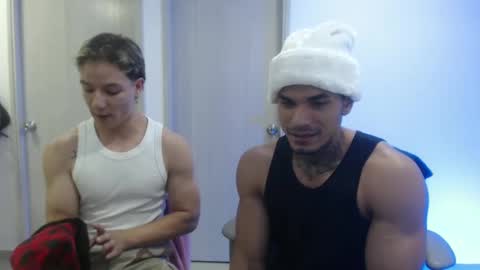 Snapshot of juan_gomez_1 chatting on December 13, 2024, 11:28 pm juan_gomez_1 online show from December 13, 2024, 11:28 pm