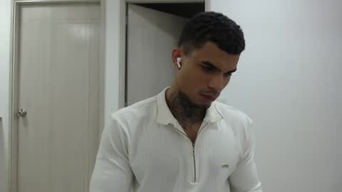 Snapshot of juan_gomez_1 chatting on December 29, 2024, 10:47 pm juan_gomez_1 online show from December 29, 2024, 10:47 pm