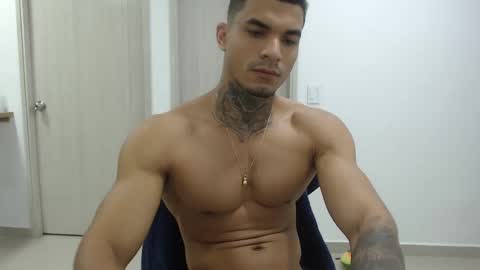 Snapshot of juan_gomez_1 chatting on January 15, 2025, 10:38 am juan_gomez_1 online show from January 15, 2025, 10:38 am