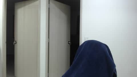 Snapshot of juan_gomez_1 chatting on February 3, 2025, 11:05 pm juan_gomez_1 online show from February 3, 2025, 11:05 pm