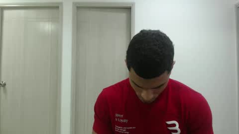 Snapshot of juan_gomez_1 chatting on February 28, 2025, 11:14 am juan_gomez_1 online show from February 28, 2025, 11:14 am