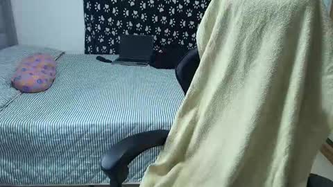 Snapshot of juan_gomez_1 chatting on October 30, 2025, 9:33 am juan_gomez_1 online show from October 30, 2025, 9:33 am