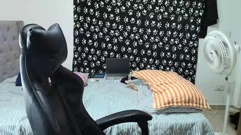 Snapshot of juan_gomez_1 chatting on November 1, 2025, 11:18 pm juan_gomez_1 online show from November 1, 2025, 11:18 pm